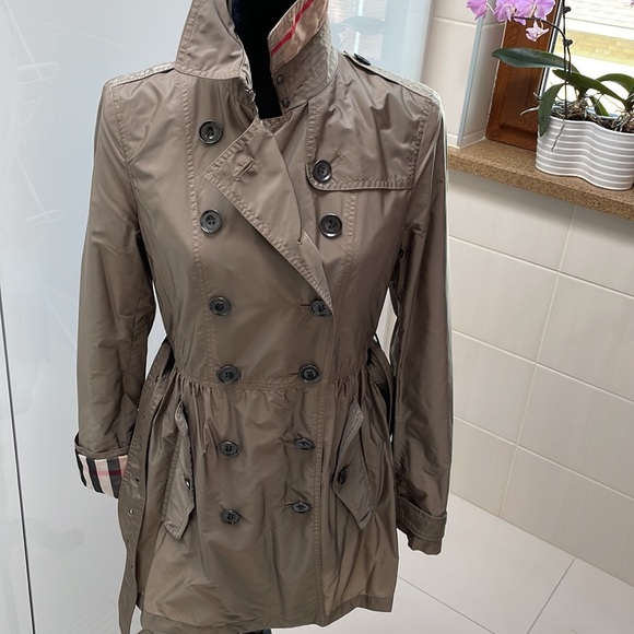 Burberry short trench jacket size US 6 - Picture 4 of 14